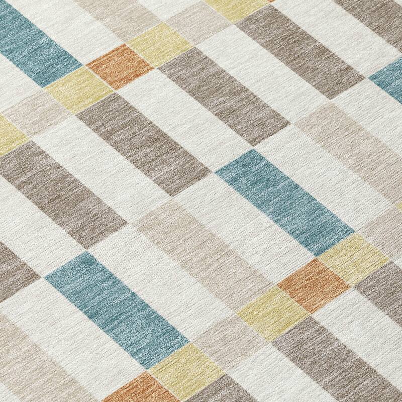 Machine Washable Indoor/ Outdoor Modern Chanute Chantille Rug