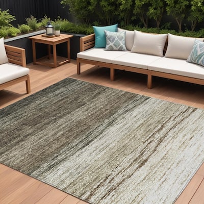 HomeRoots Ombre Transitional Rectangle Outdoor Rug
