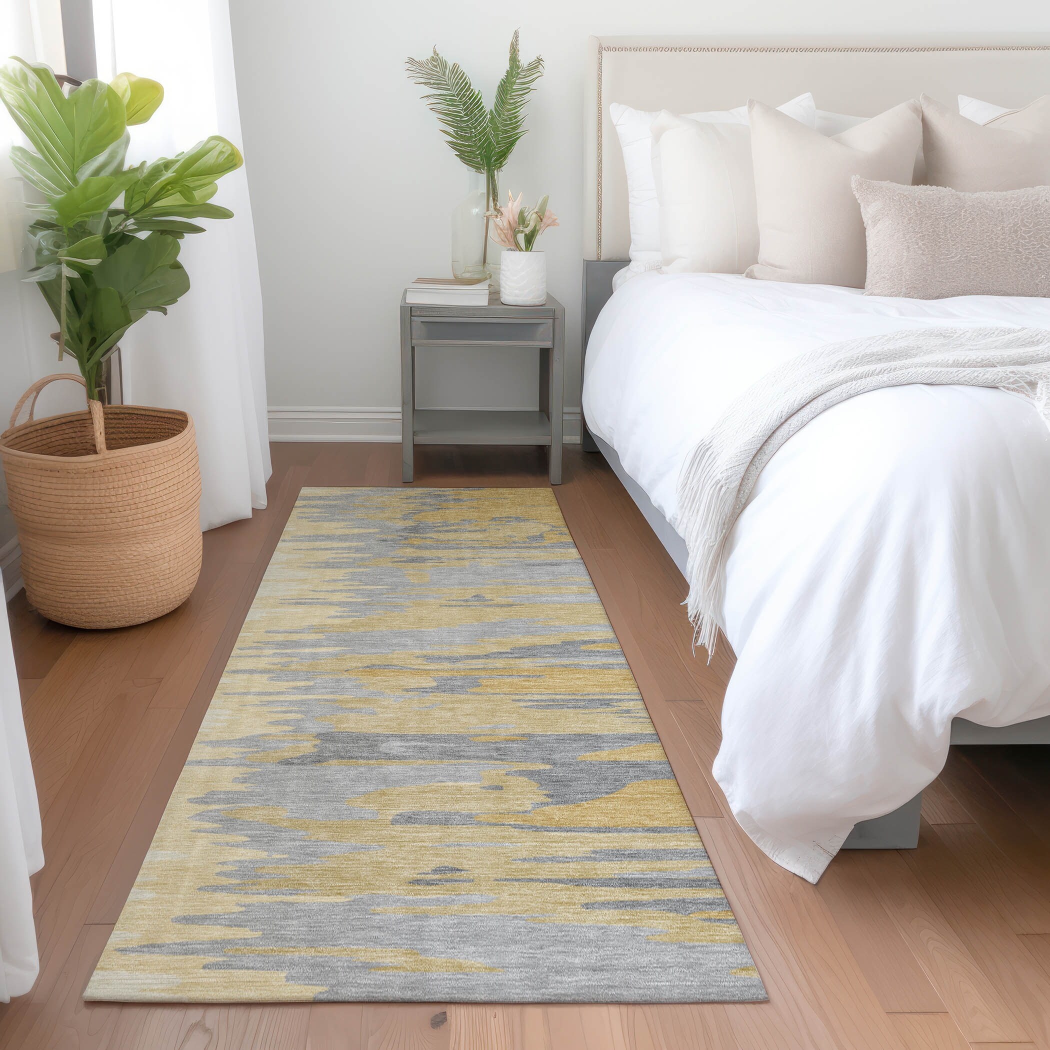 Machine Washable Indoor/ Outdoor Brushstrokes Ombre Chantille Rug