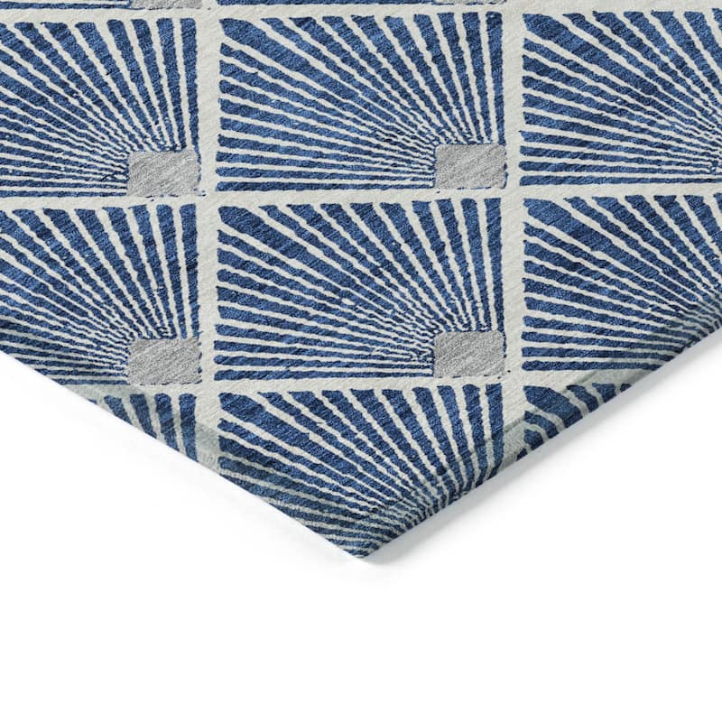 Machine Washable Indoor/ Outdoor Chantille Modern Shells Rug