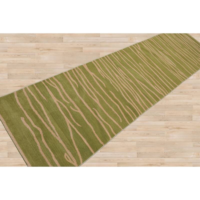 Lime Hand Knotted Wool Runner Graphic Tibetan Rug 2'8"x9'10" - 2' 8'' x 9' 10''
