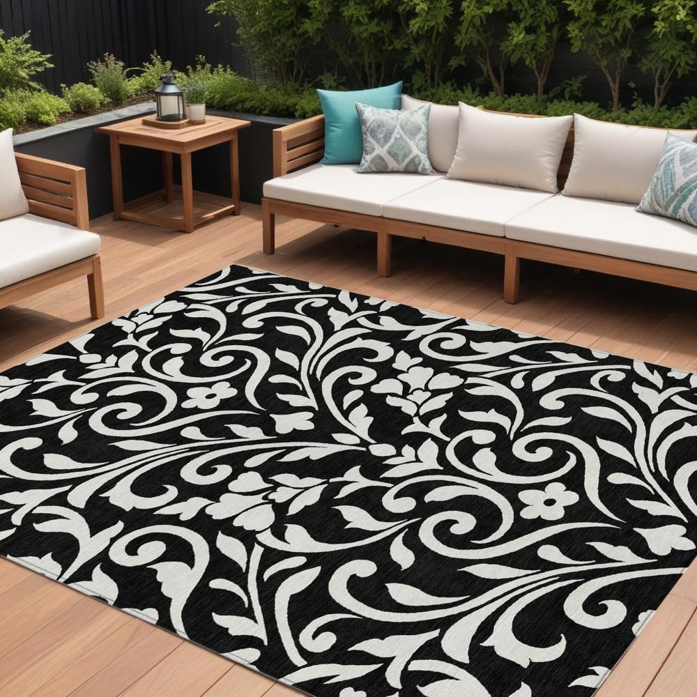 HomeRoots Floral Transitional Rectangle Outdoor Rug
