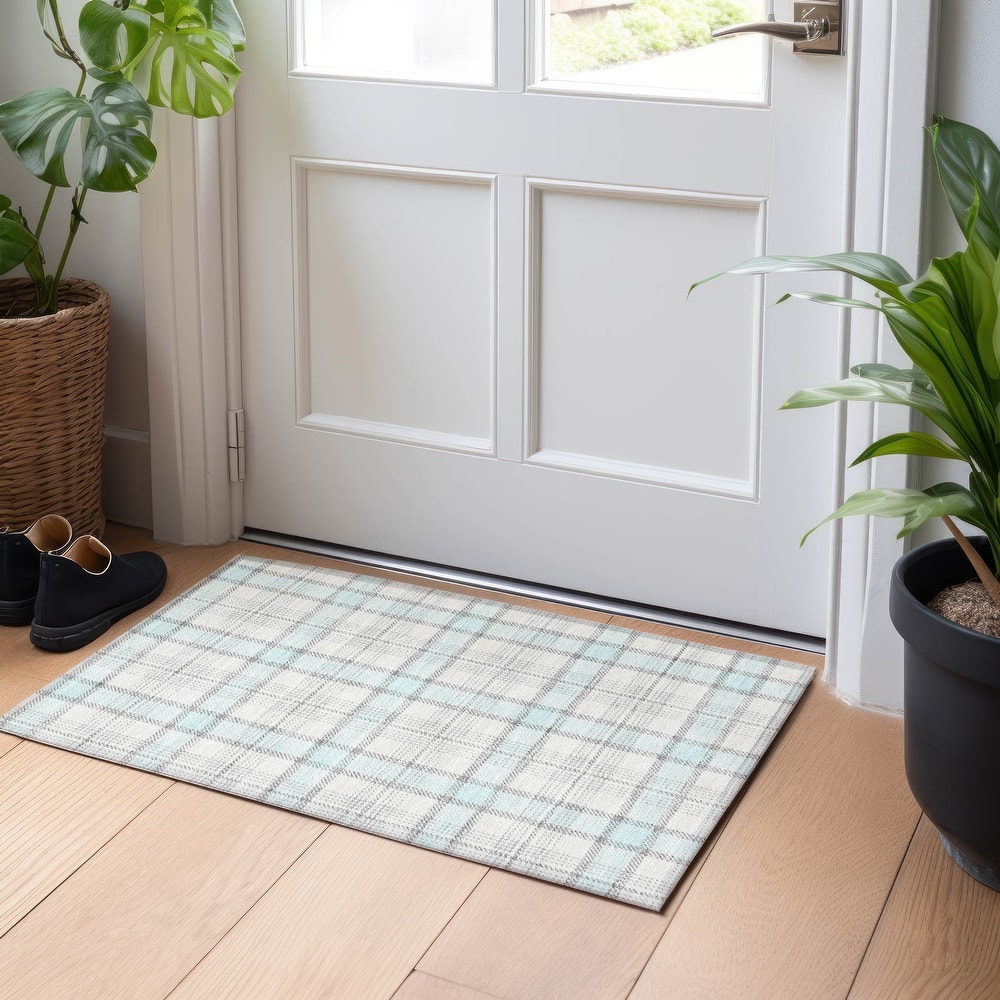Machine Washable Indoor/ Outdoor Casual Plaid Chantille Rug