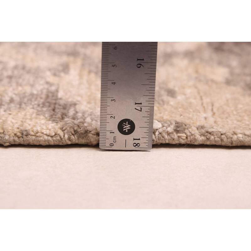 ECARPETGALLERY Hand-knotted Legacy Grey, Light Khaki Silk Rug - 5'8 x 7'9