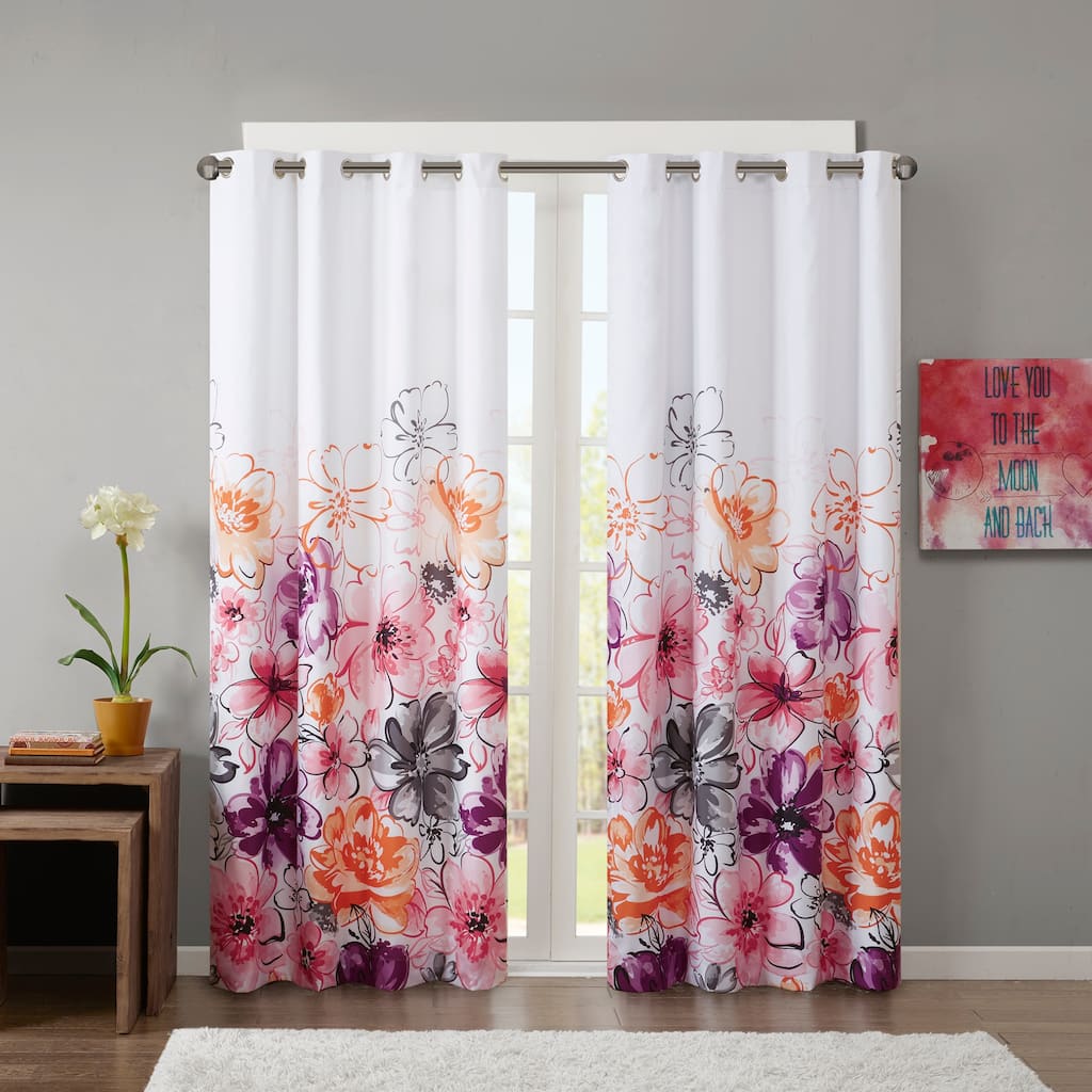 Intelligent Design Olivia Printed Lined Total Blackout Window Curtain