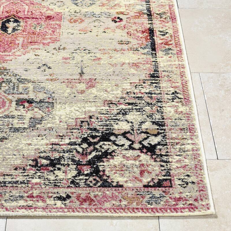 Livabliss Warsaw Traditional Indoor / Outdoor Area Rug