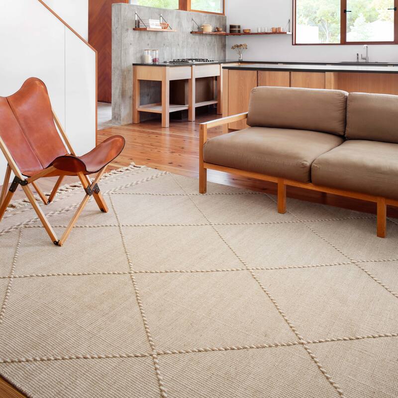 Alexander Home Isaiah Farmhouse Hand Loomed Wool Rug
