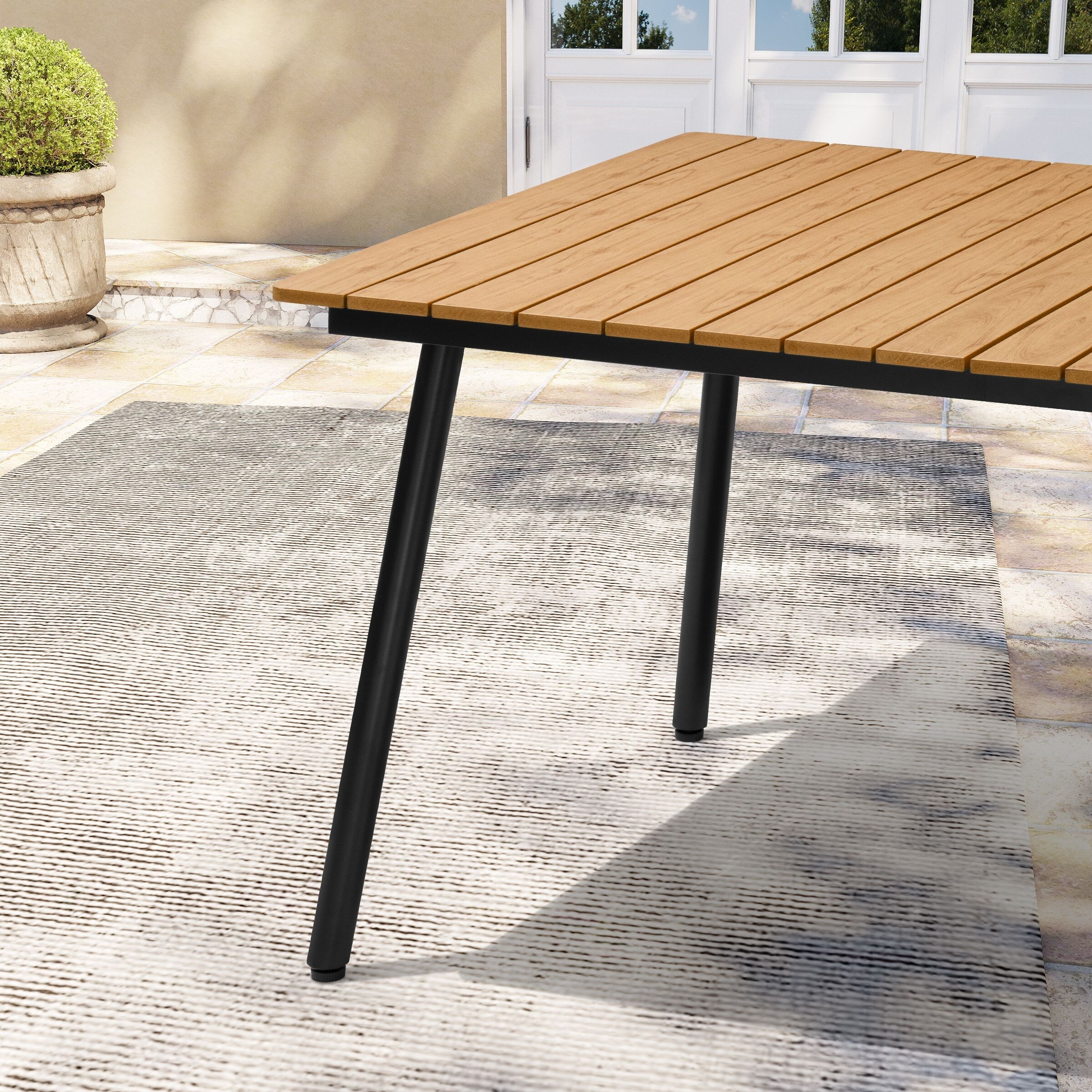 Extendable outdoor dining hotsell table with umbrella hole