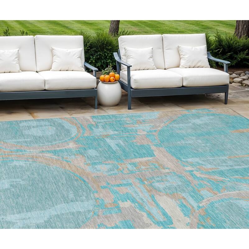 HomeRoots Geometric Transitional Rectangle Outdoor Rug - 10' X 14'