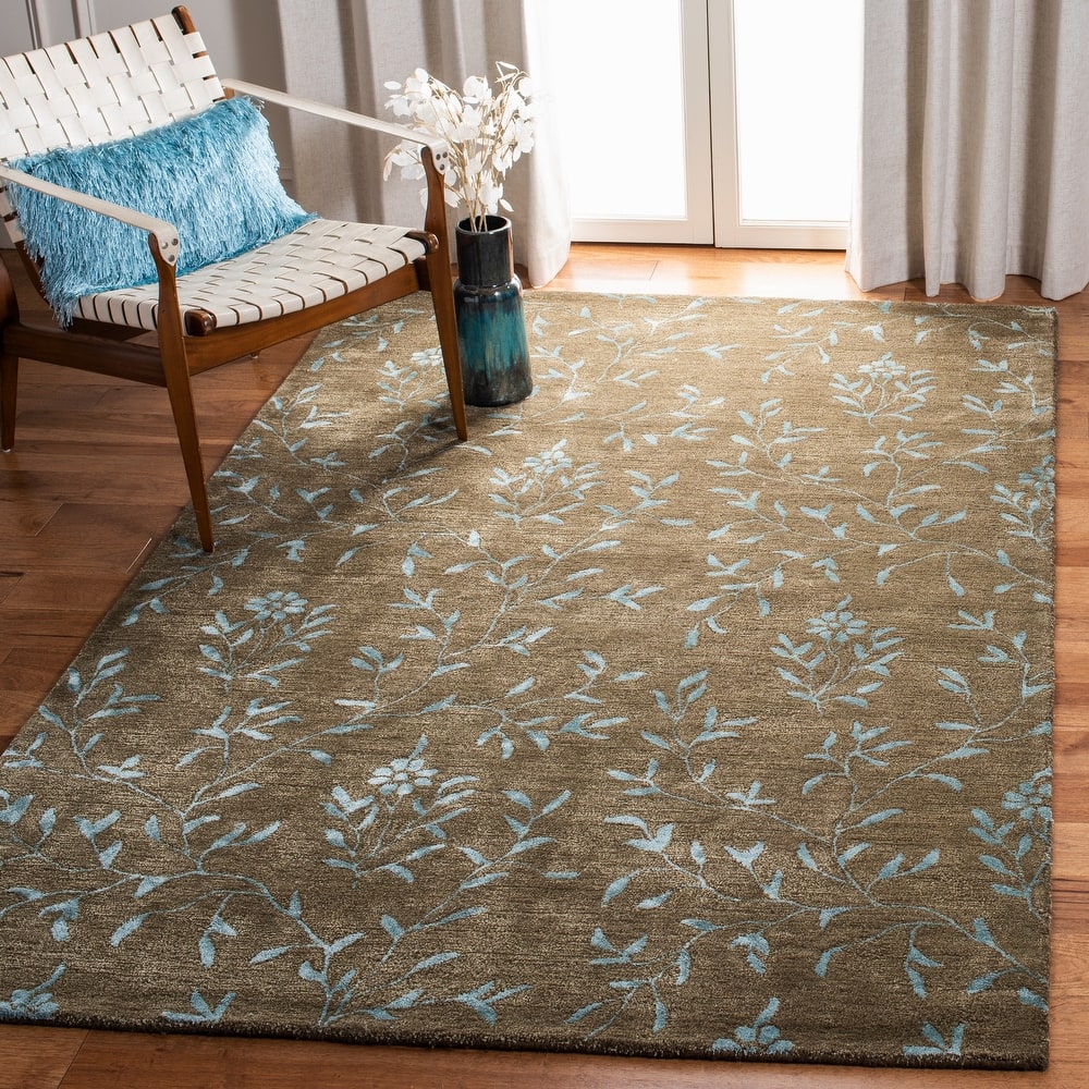 SAFAVIEH Handmade Soho Jerrica N.Z. Wool Rug