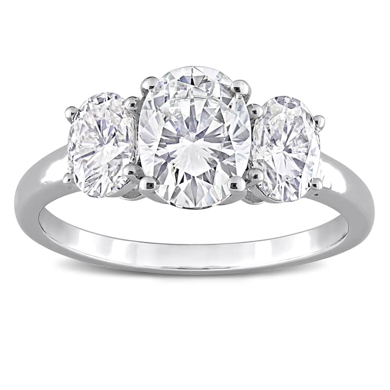 Miadora 2 1/4ct DEW Oval-cut Moissanite 3-Stone Engagement Ring in Sterling Silver