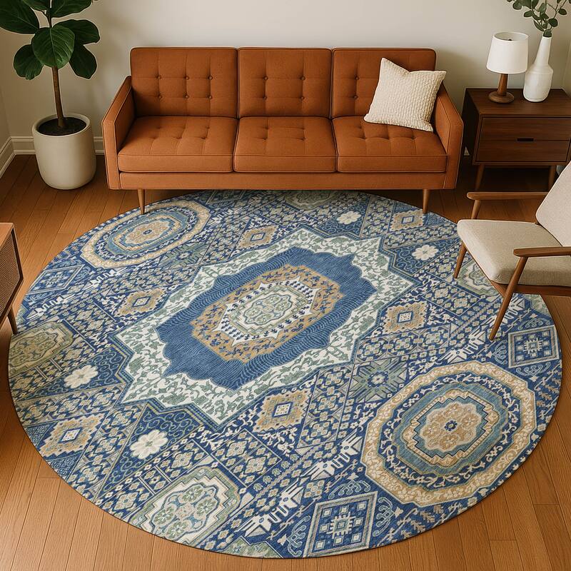 Machine Washable Indoor/ Outdoor Traditonal Isaiah Chantille Rug