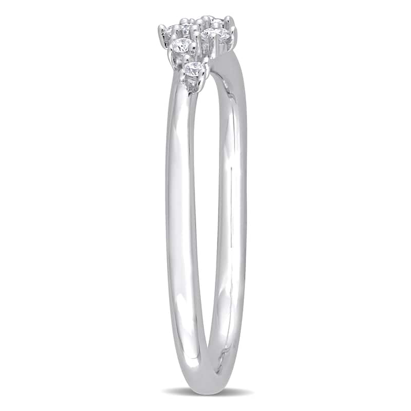 Miadora 1/10ct TDW Diamond Cluster Ring in Sterling Silver