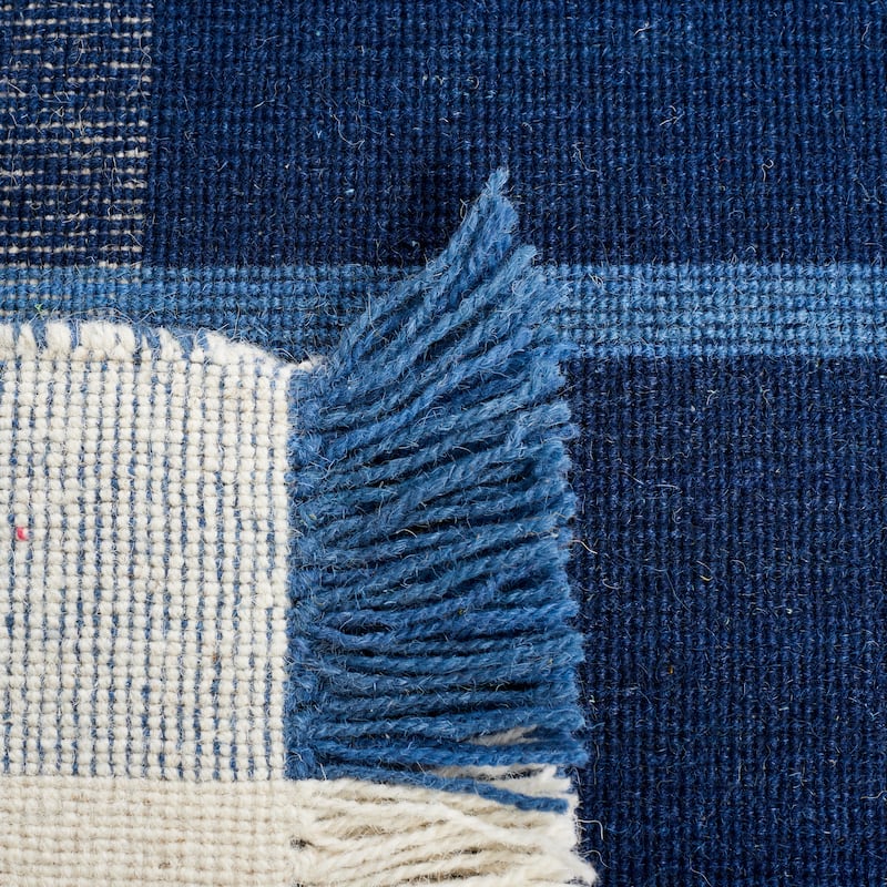 SAFAVIEH Striped Kilim Sharareh Wool Fringe Rug