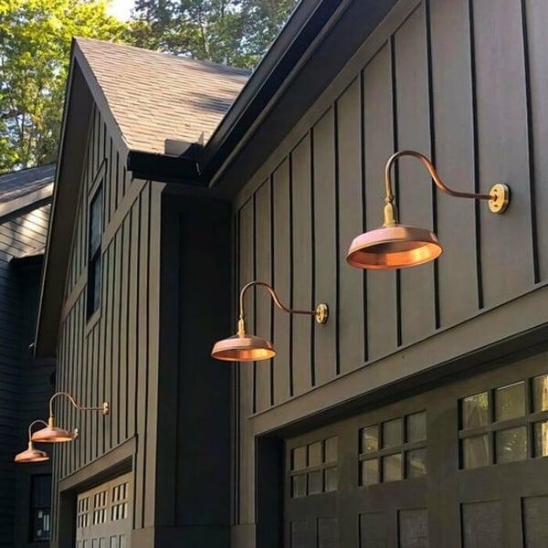 Gooseneck shop pole light