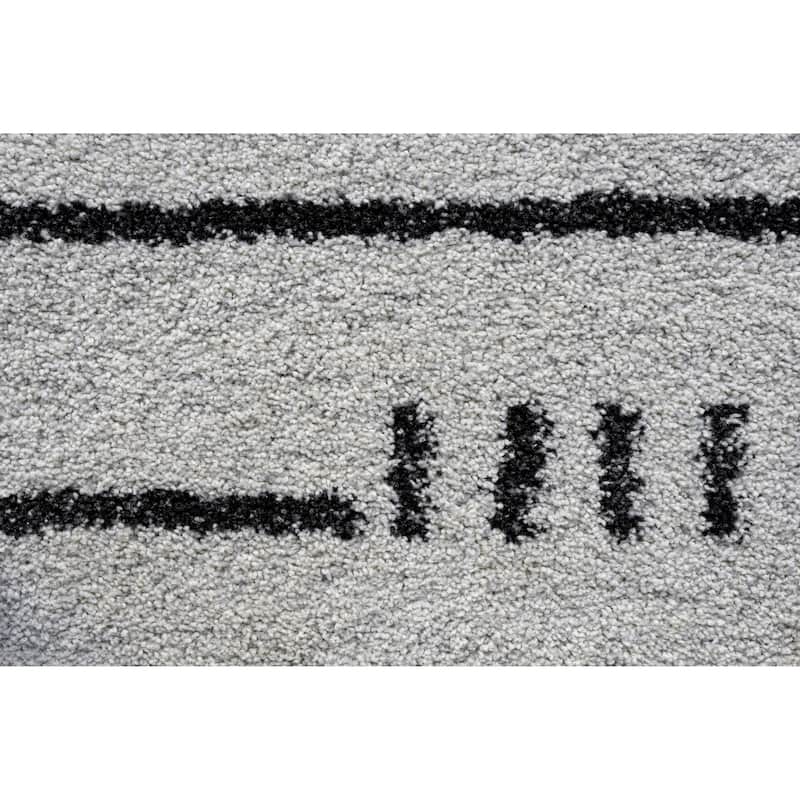 Black, Charcoal, Ivory and White Polypropylene Area Rug - 6' x 7'