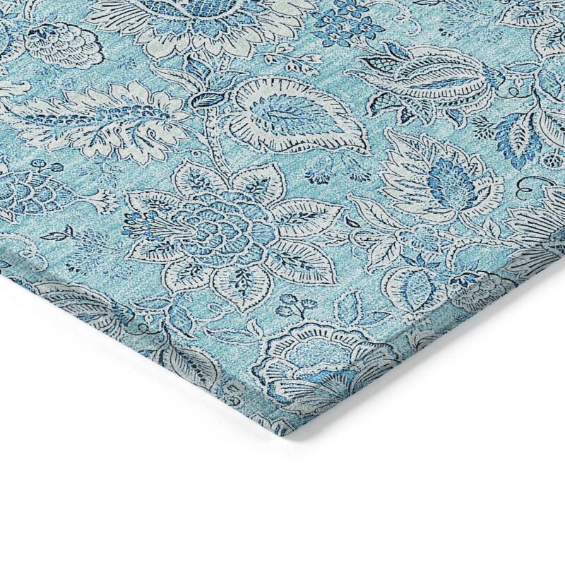 HomeRoots Floral Transitional Rectangle Outdoor Rug