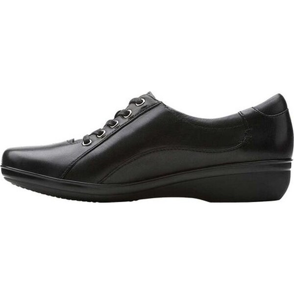 clarks ladies black lace up shoes