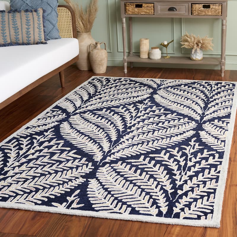 SAFAVIEH Handmade Capri Kert Wool Rug