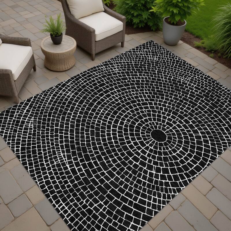 Machine Washable Indoor/ Outdoor Modern Gravity Chantille Rug