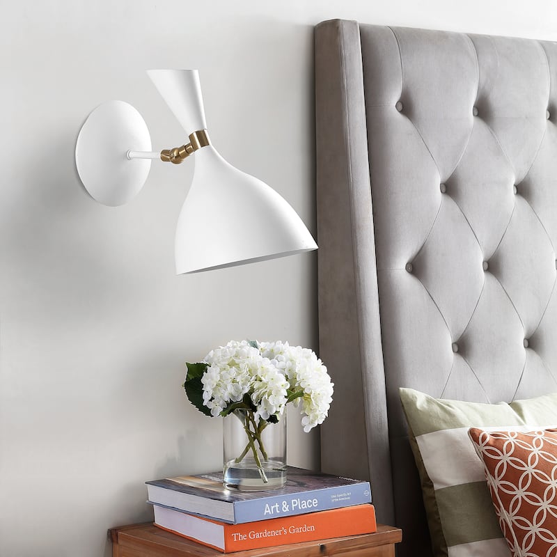 Josef 10" Iron Retro LED Wall Sconce, Black by JONATHAN Y - One