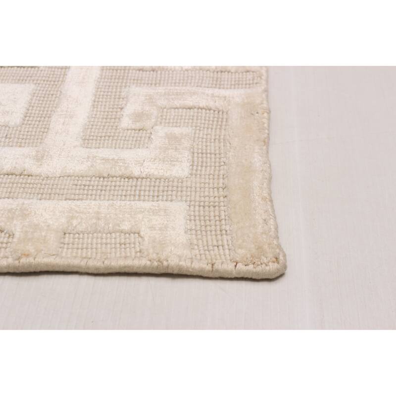 ECARPETGALLERY Hand Loomed Kashkuli Gabbeh White Viscose Rug - 5'6 x 7'10