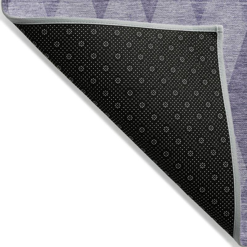 Machine Washable Indoor/ Outdoor Argyle Chantille Rug