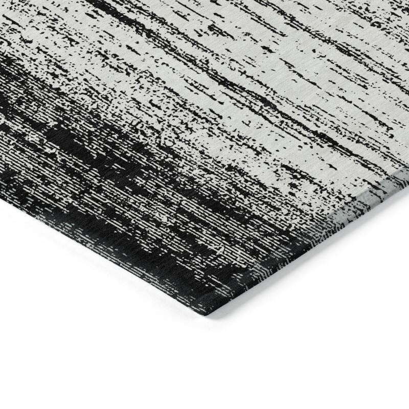 HomeRoots Striped Transitional Rectangle Outdoor Rug