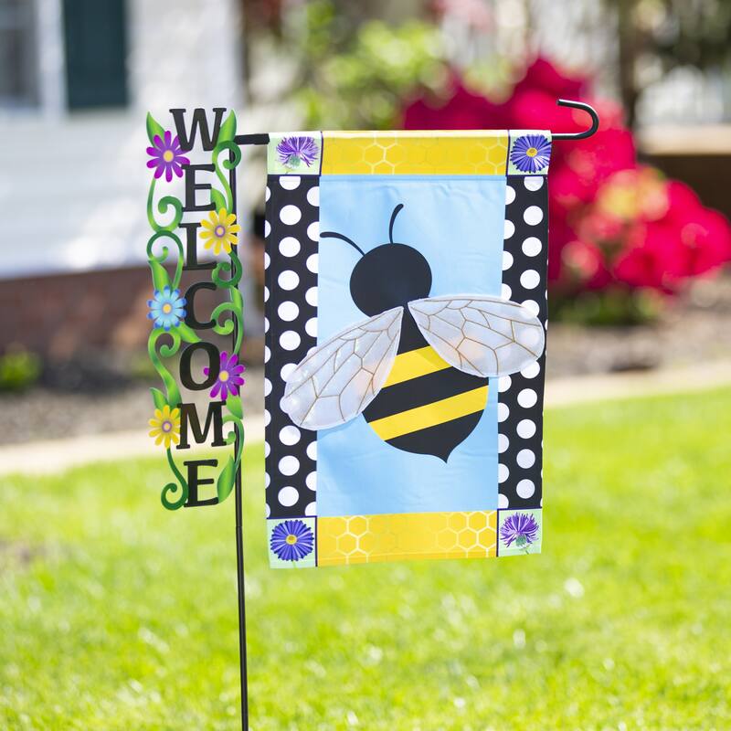 12.5 in. x 18 in. Bee with a Border Garden Applique Flag