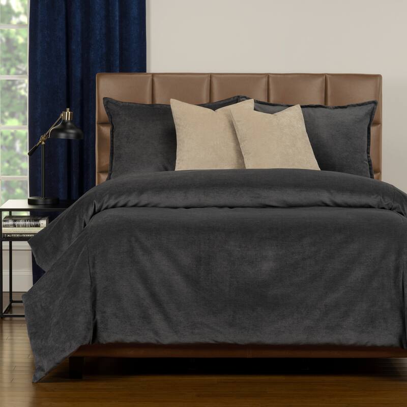 Mixology Padma 6 Piece Duvet Cover and Insert Set - Iron - California King