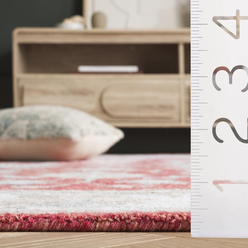 SAFAVIEH Handmade Heritage Sigþridur Traditional Wool Rug