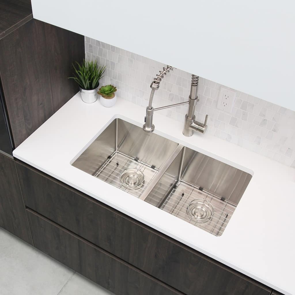 28"L x 18"W Stainless Steel Double Basin Undermount Kitchen Sink with Grids and Strainers