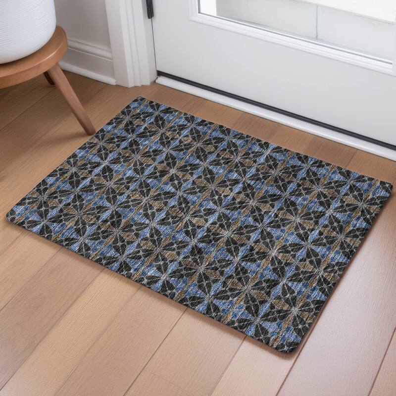 Machine Washable Indoor/ Outdoor Mosaic Pablo Chantille Rug