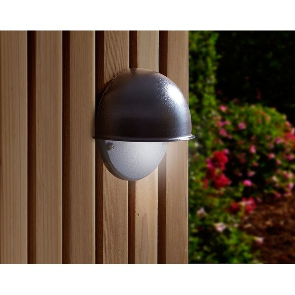 Moonrays 95732 Low Voltage Round Metal Deck Light 7w Black Moonrays 95732 Low Voltage Round Metal Deck Light 7w Black