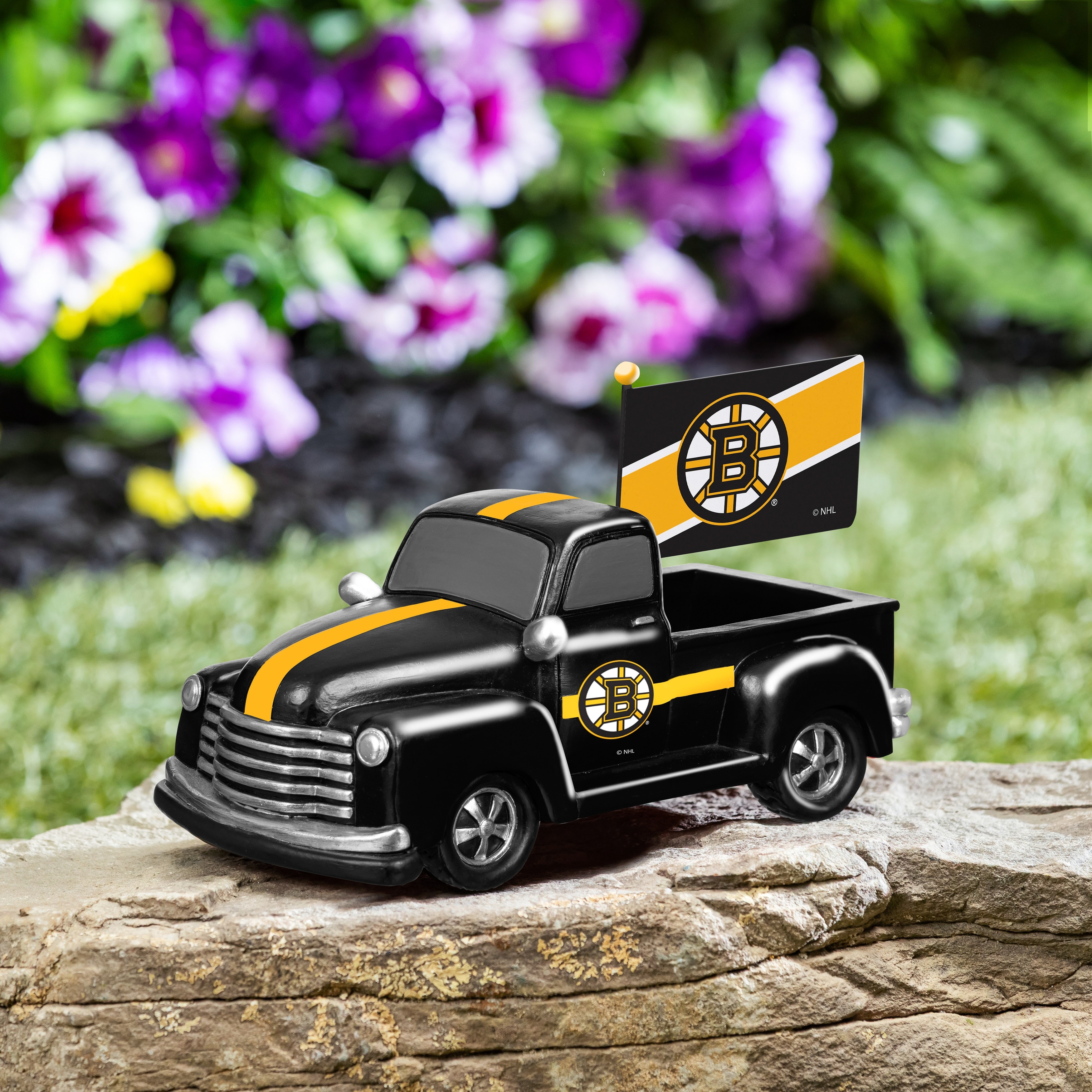 Boston Bruins 9 in. Rally Truck Garden Statue with Team Flag