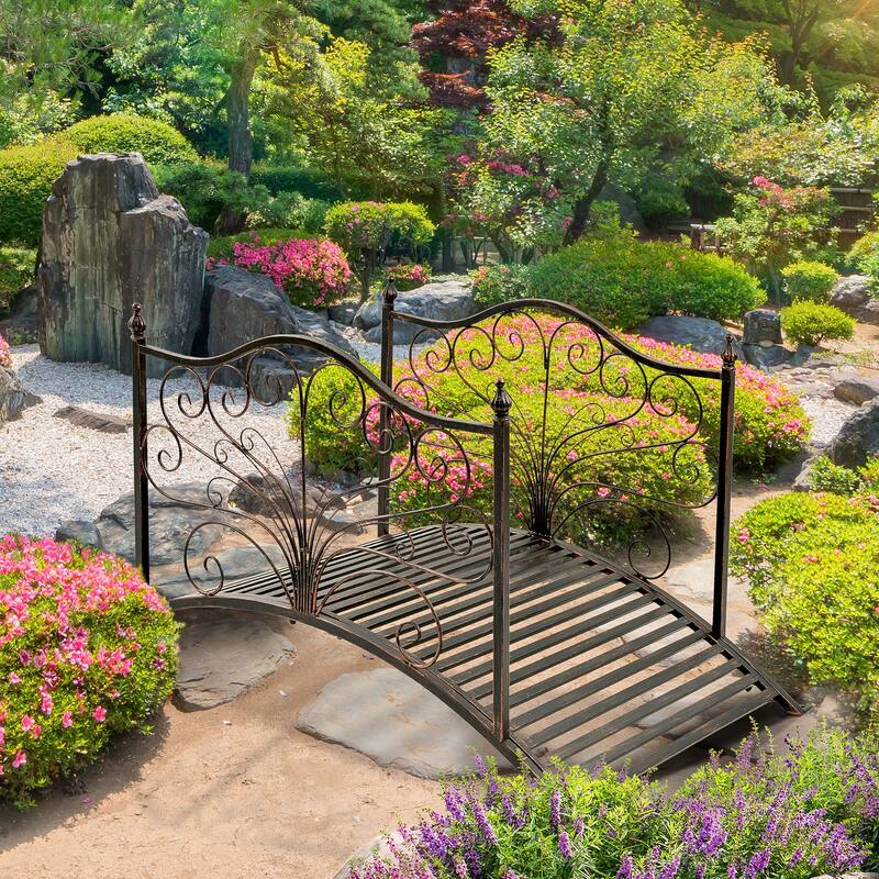 Outsunny 4’ Metal Arch Backyard Garden Bridge with Safety Siderails ...