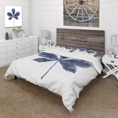 Designart 'Navy Blue Chestnut Leaf' Traditional Duvet Cover Comforter Set