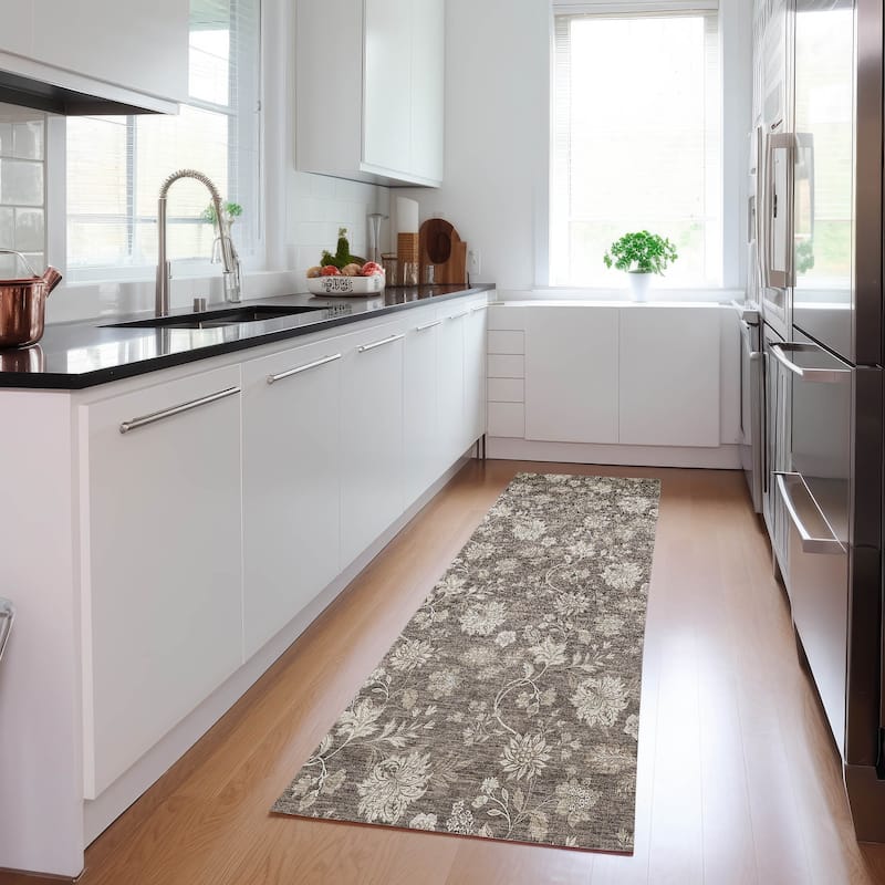 Machine Washable Indoor/ Outdoor Chantille Floral Farmhouse Rug - Chocolate - 2'3" x 7'6"