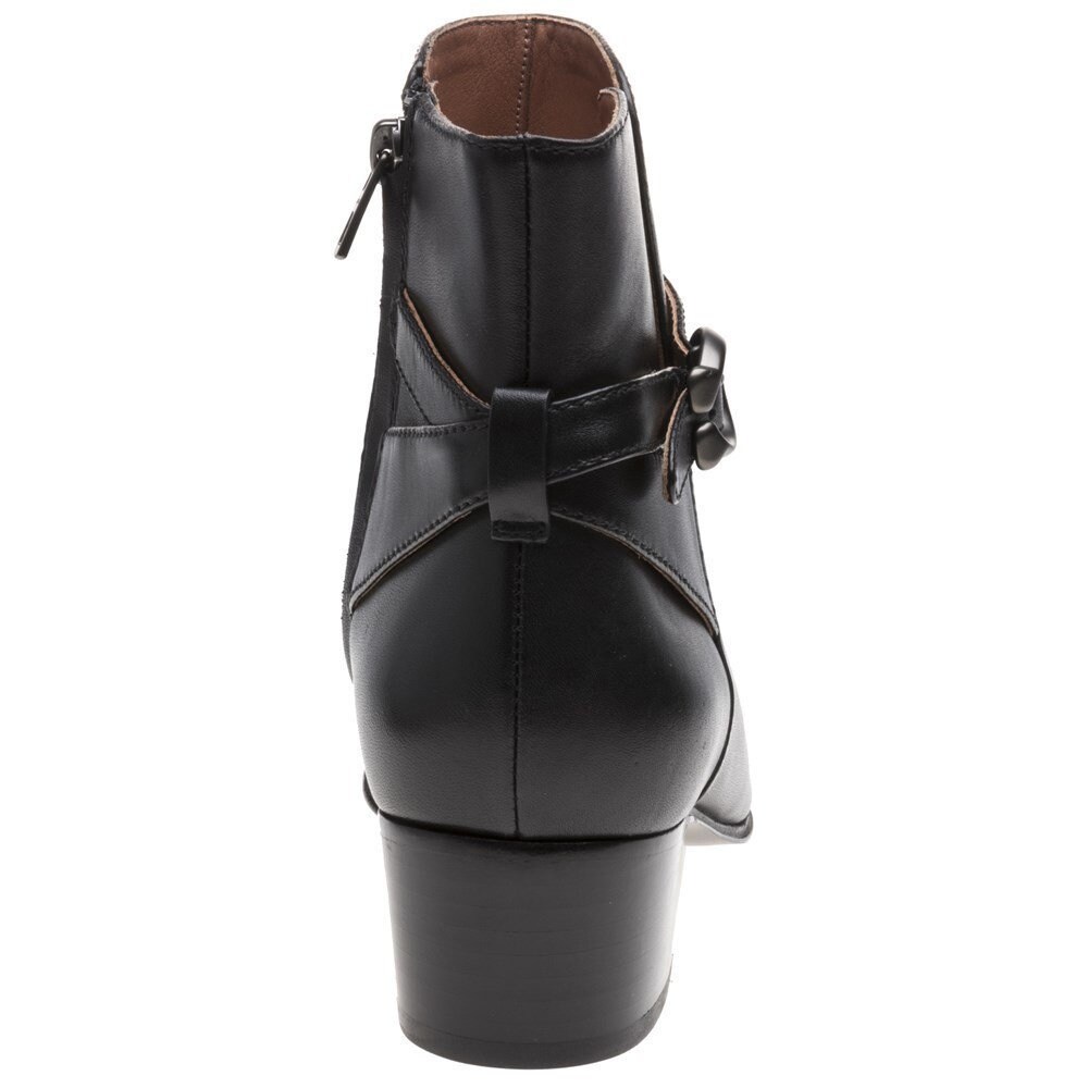 chrystie bootie coach