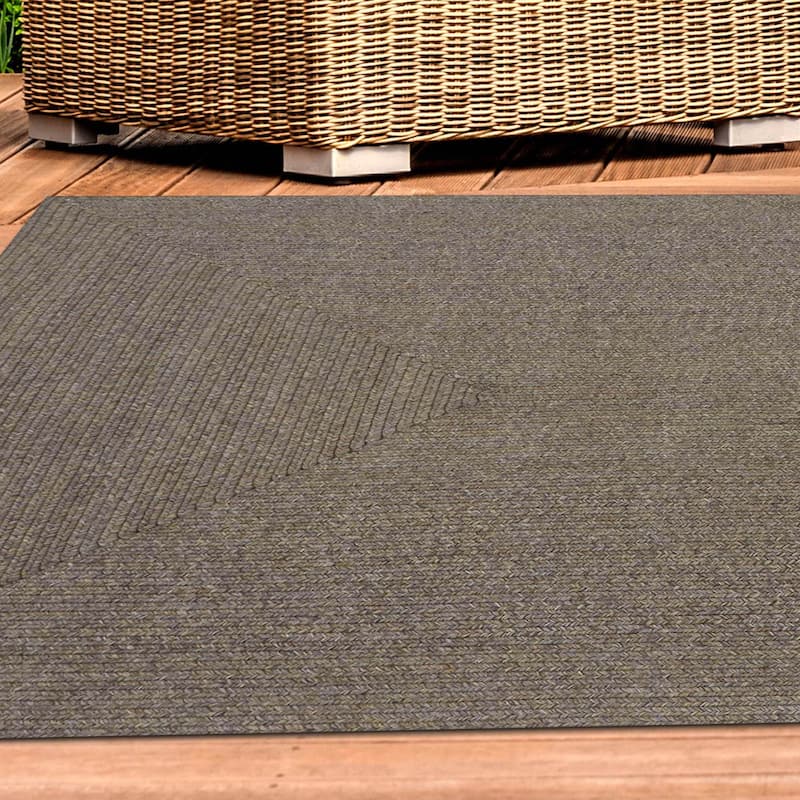 Superior Braided Reversible Indoor/Outdoor Area Rug