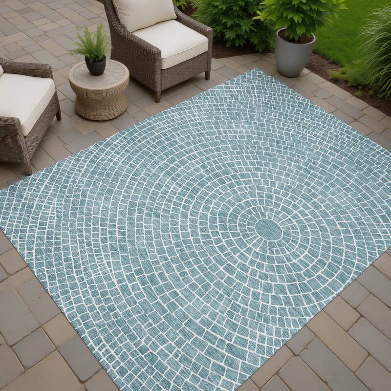 Machine Washable Indoor/ Outdoor Modern Gravity Chantille Rug