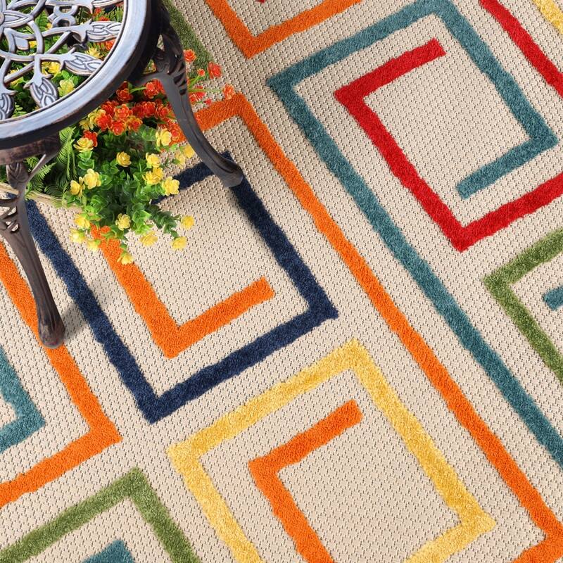 Superior Ares Modern Geometric Diamond Indoor Outdoor Area Rug