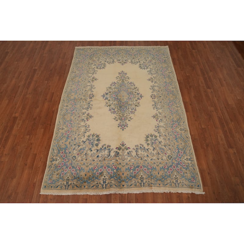 Hand Knotted Oriental 100% Wool Carpet Traditional Floral Beige & Ivories Kerman Area Rug - 8' 4'' X 5' 9''