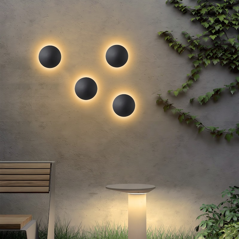 C Cattleya 2-pack Matte Black Aluminum Round Disc LED Indoor Outdoor Wall Sconce