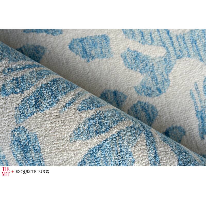 The Met X Exquisite Rugs Botanica Light Blue/Ivory Area Rug