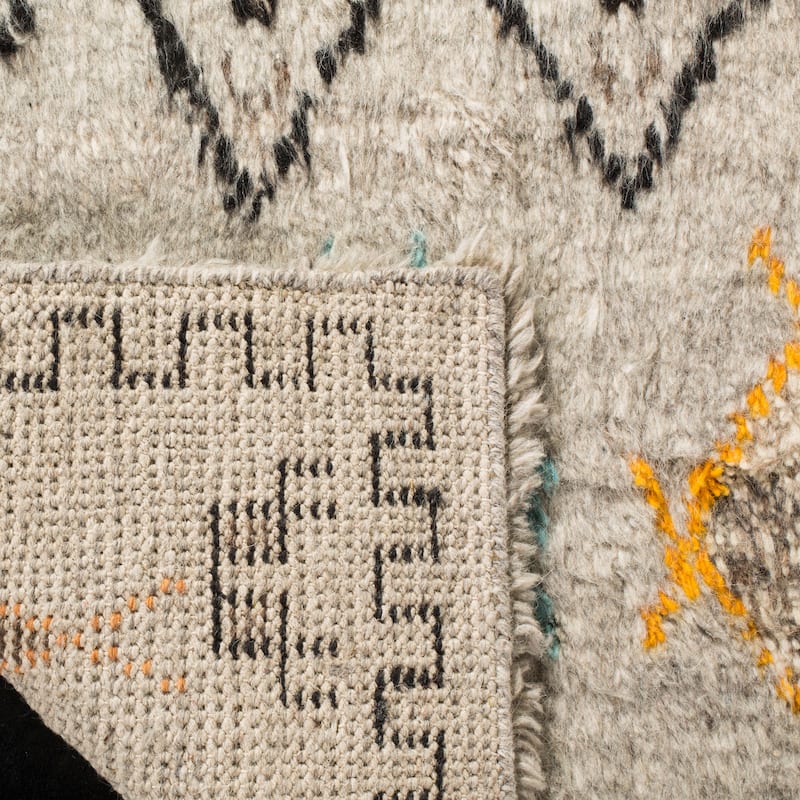 SAFAVIEH Hand-knotted Kenya Roelofje Southwestern Tribal Wool Rug