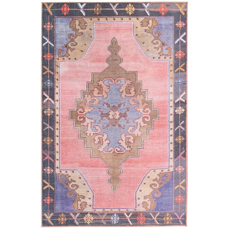 Traditional Rine Collection Area Rug