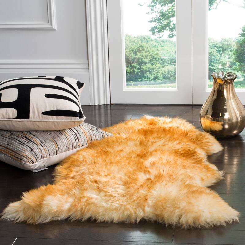 SAFAVIEH Handmade Natural Sheepskin Leanca 3.4-inch Thick Rug - 2' x 3' - Champagne/Copper Brown - Rectangle