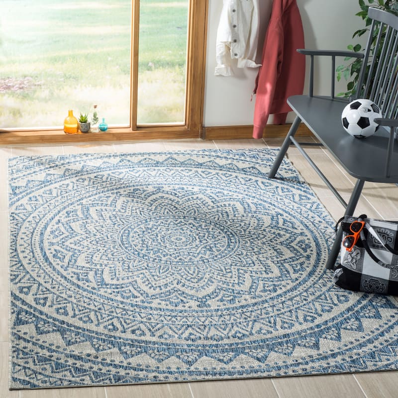 SAFAVIEH Courtyard Fran Mandala Indoor/ Outdoor Waterproof Patio Backyard Rug - 2'7" x 5' - Light Grey/Blue