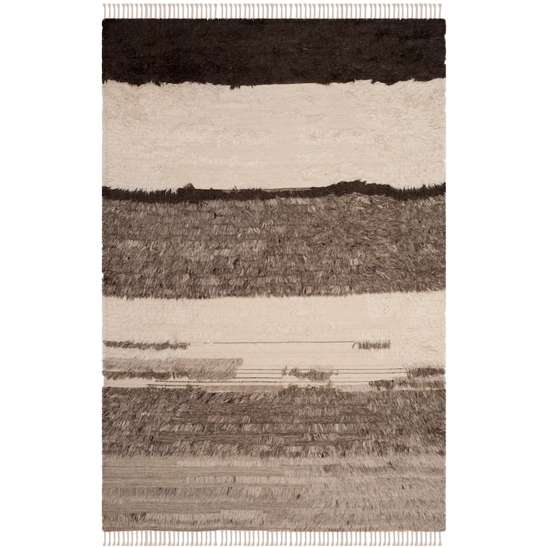 SAFAVIEH, Hand-knotted Kenya Kaushal Southwestern Tribal Wool Rug - 6' x 9' - Ivory/Grey